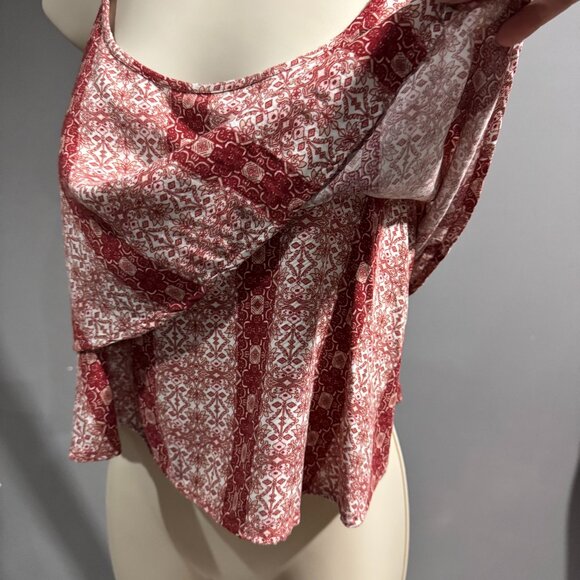 Bluenotes Red Patterned Layered Tank Top – Size Medium - Picture 3 of 3